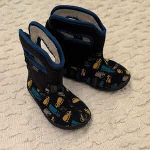 Bogs Baby Bogs Slip On Winter Bootie Construction Print Size 7 Toddler